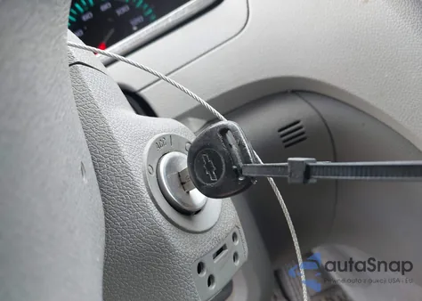 2009 Chevrolet Traverse Ls из США, поврежденный, VIN 1GNER13DX9S152084